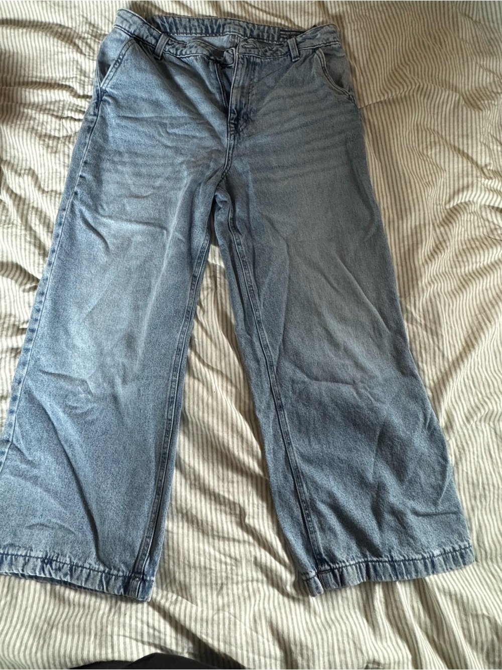 Buffalo Wide-Leg Jeans in Light Blue Denim